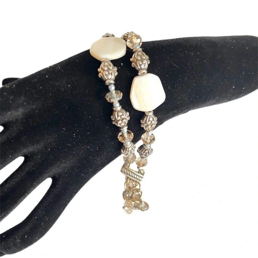 Brighton Swarovski Crystal Shell Silver Bracelet. Crystals sparkle.
